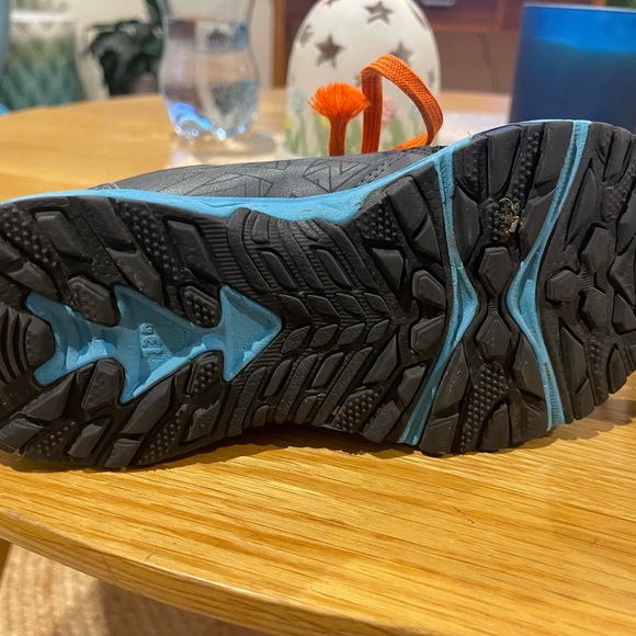 ASICS trabuco boys sneakers - Picture 2 of 5